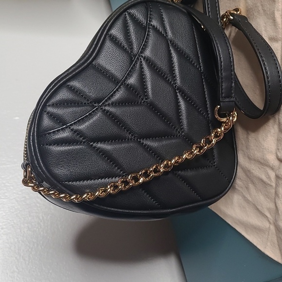 NWT Karl lagerfeld heart shaped Crossbody - Picture 8 of 9